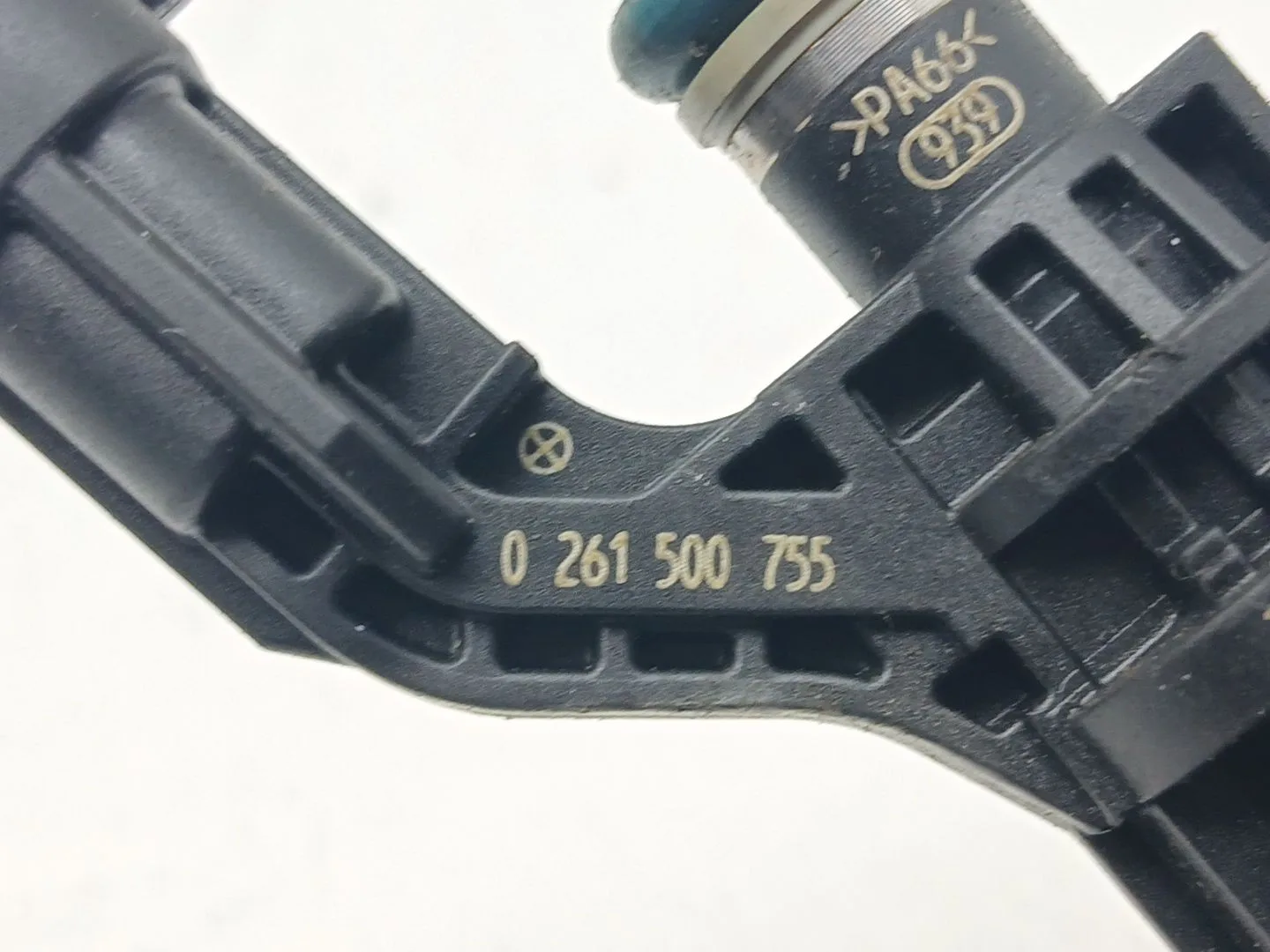Inyector para Opel Corsa F (P2Jo)