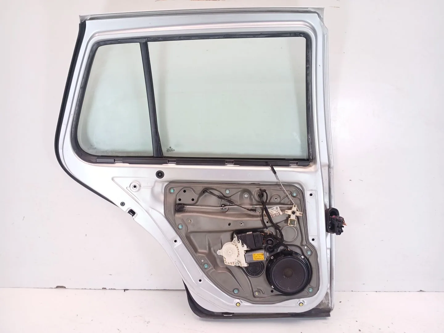 Puerta Trasera Izquierda para Volkswagen Golf Iv (1J1)