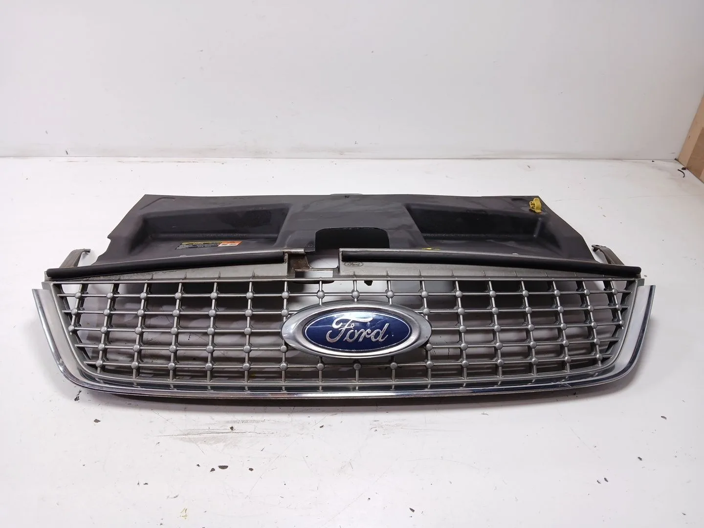 Rejilla Delantera para Ford Mondeo Iv (Ba7)