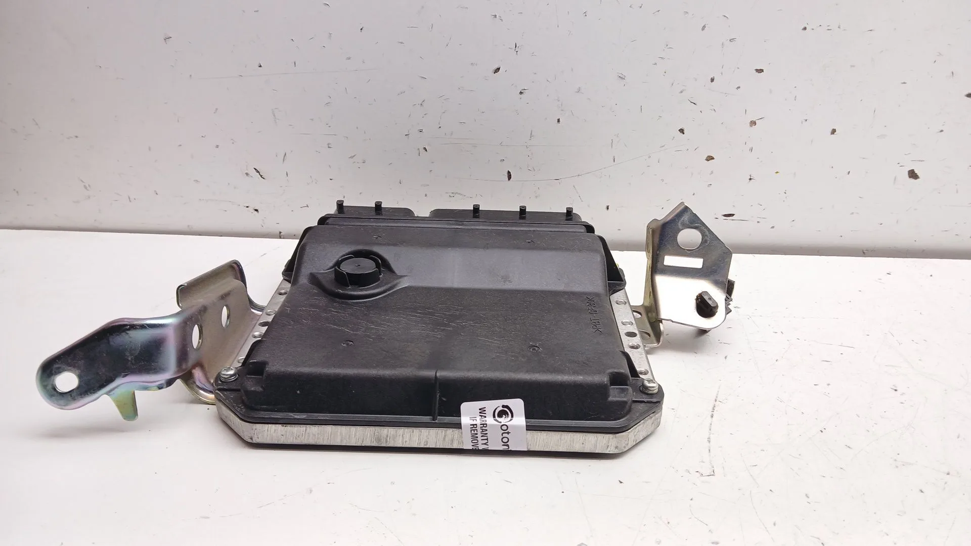 Centralita Motor Uce para Toyota Auris (_E15_)