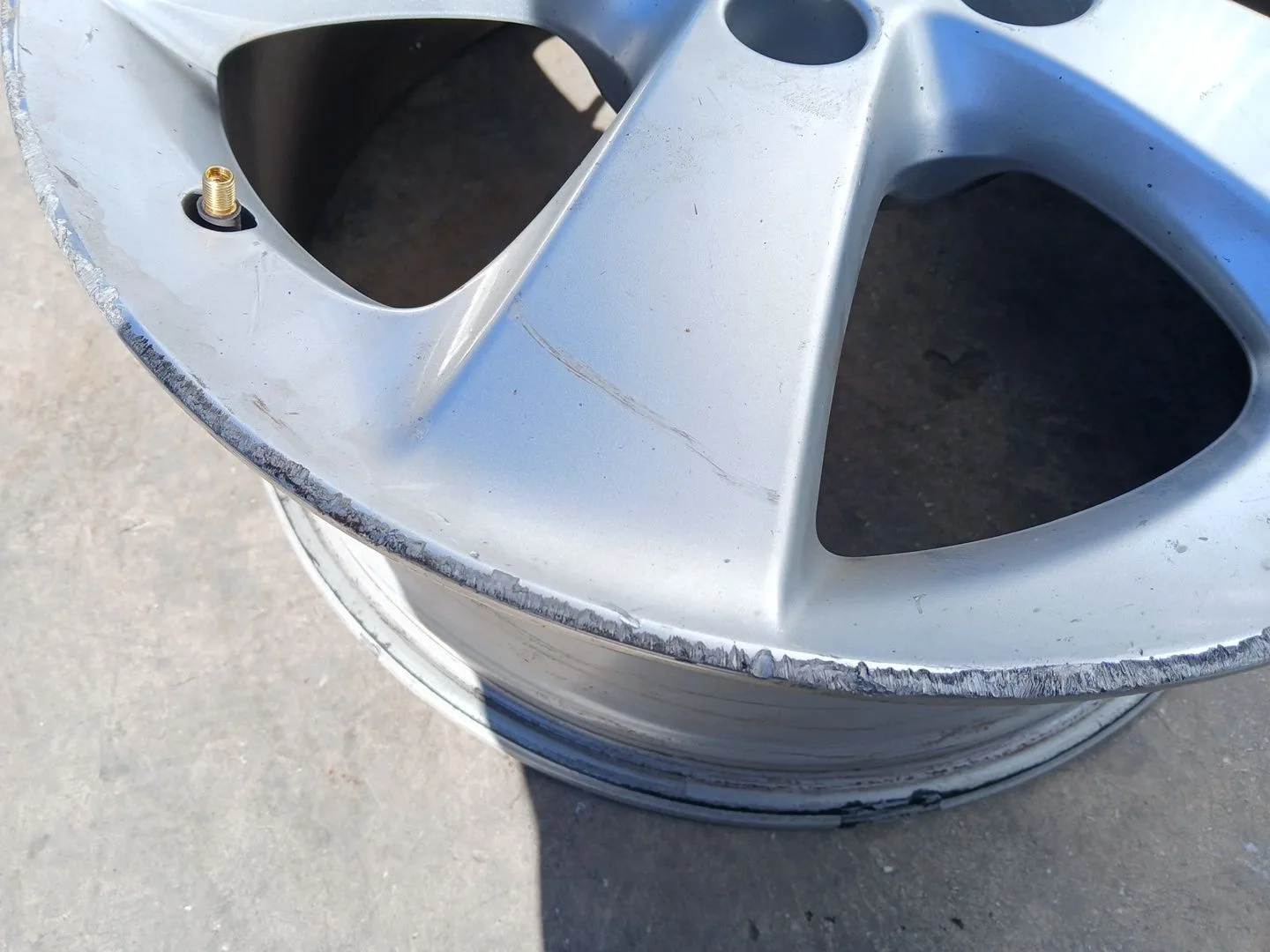 Llanta para Toyota Auris (_E15_)