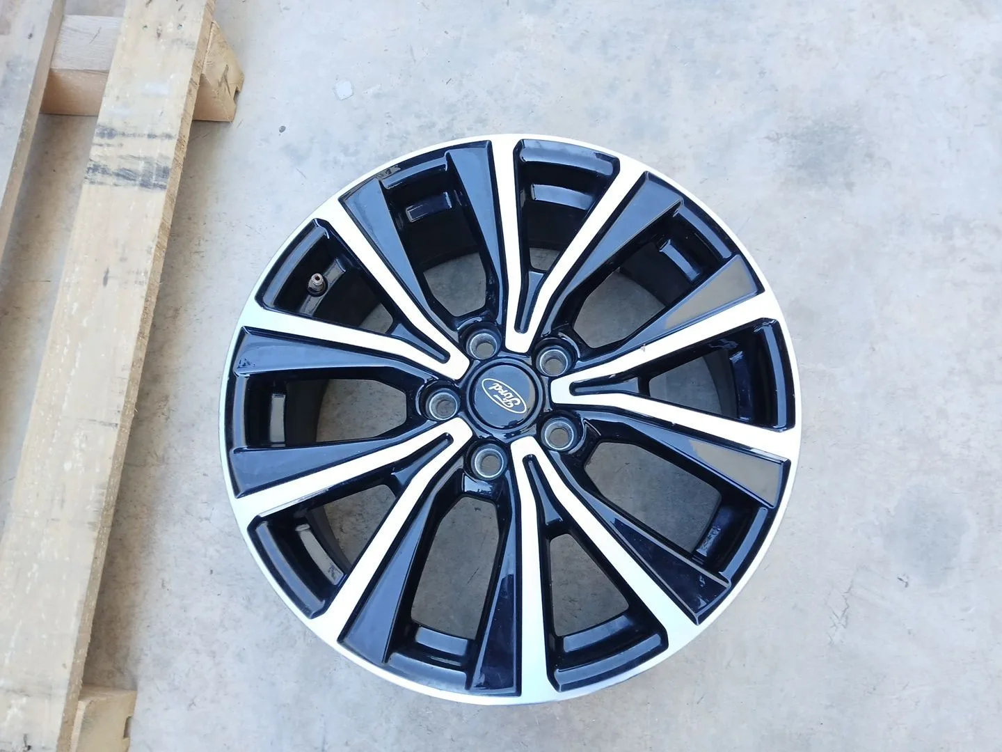 Llanta para Ford Puma (J2K, Cf7)