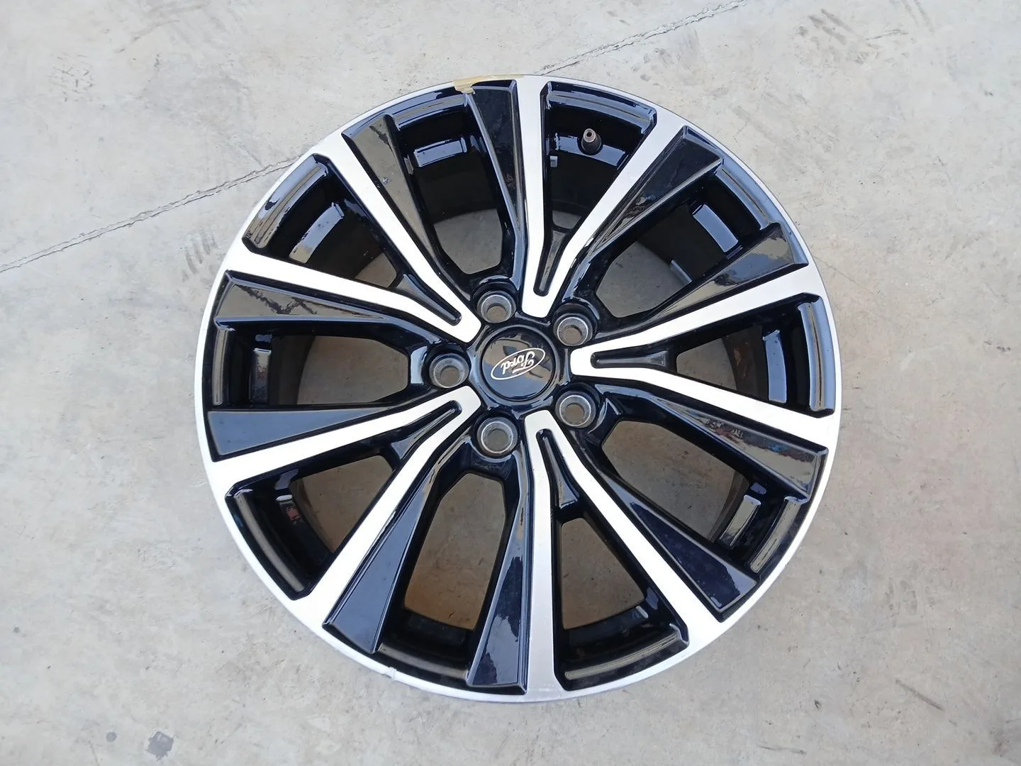 Llanta para Ford Puma (J2K, Cf7)