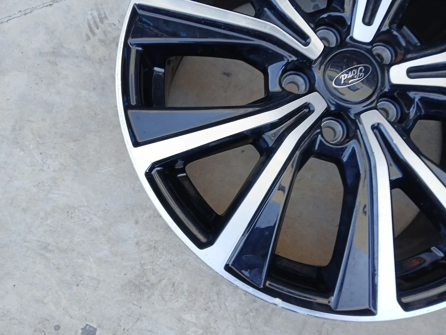 Llanta para Ford Puma (J2K, Cf7)