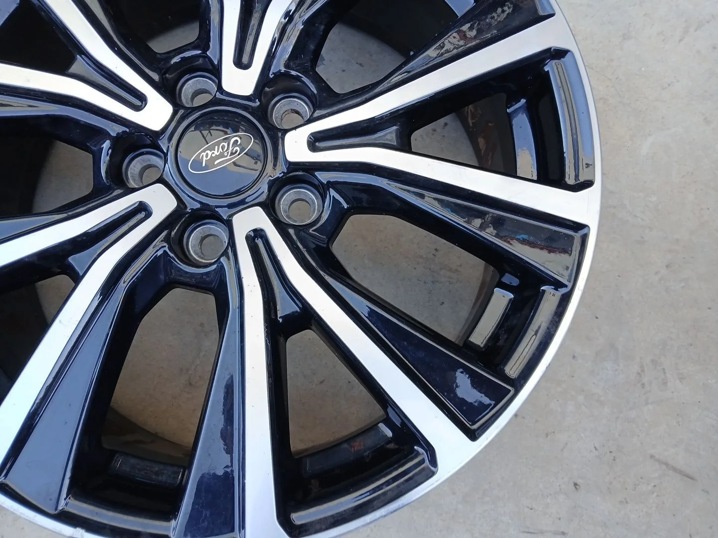 Llanta para Ford Puma (J2K, Cf7)