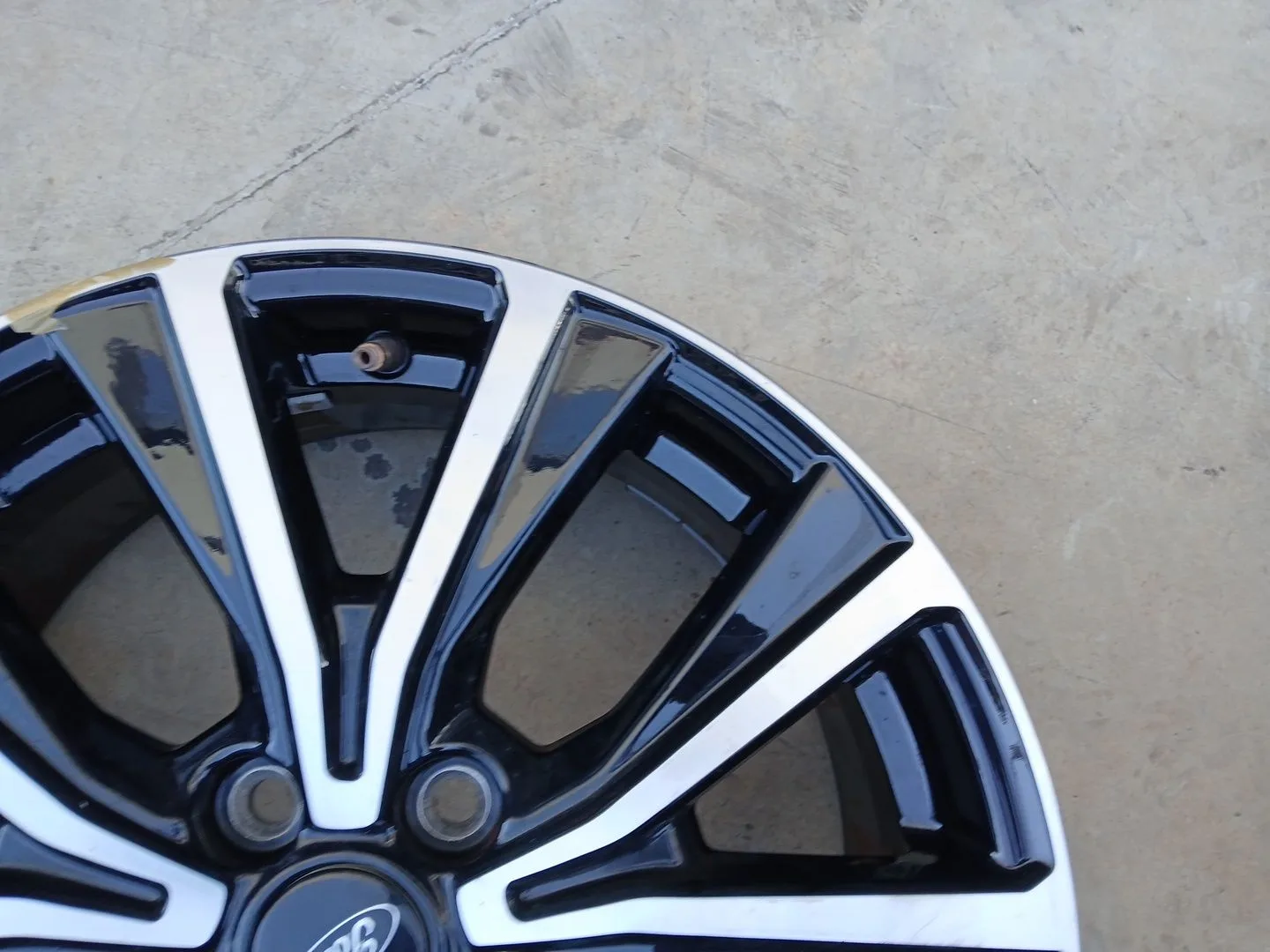 Llanta para Ford Puma (J2K, Cf7)