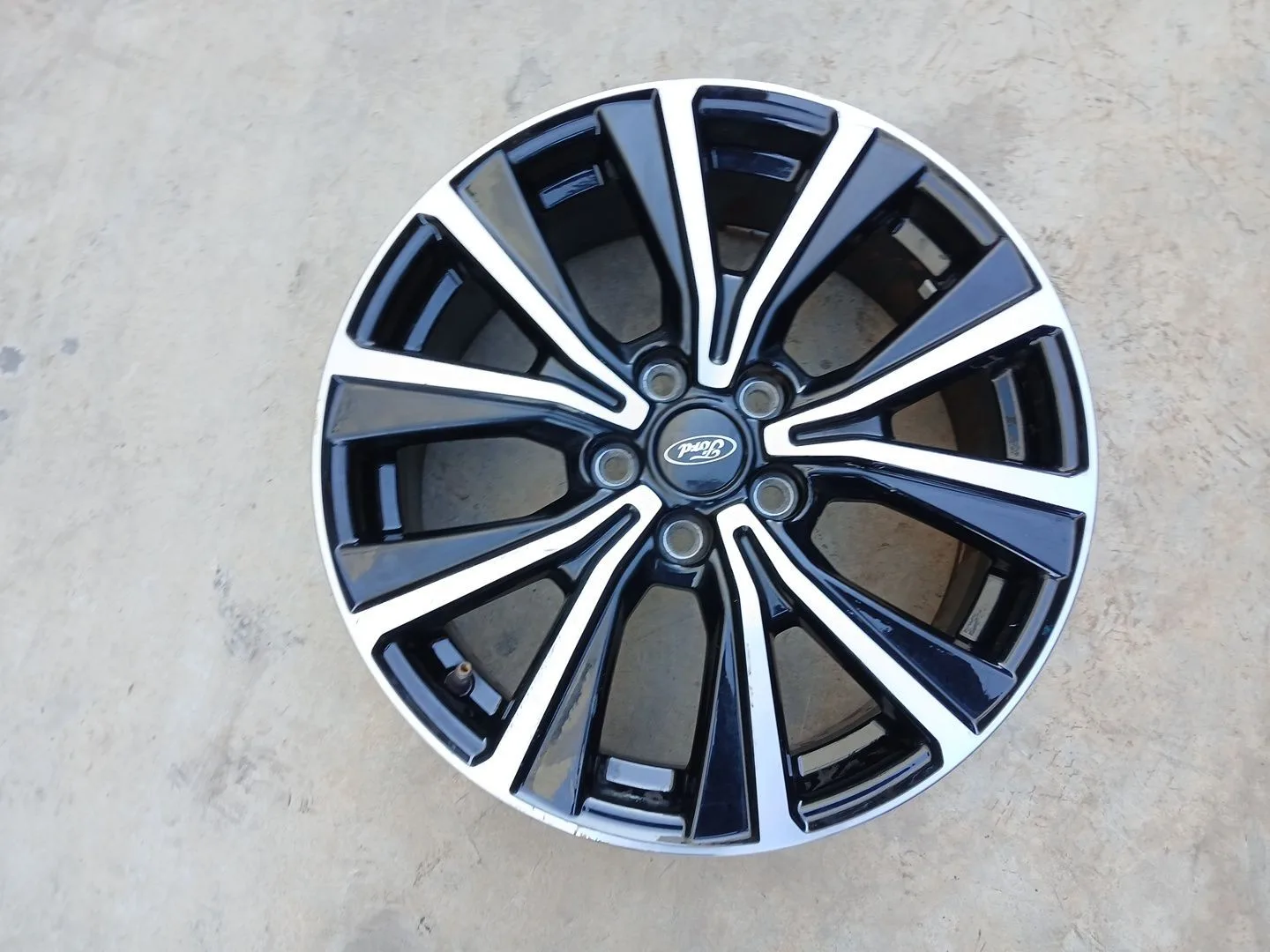 Llanta para Ford Puma (J2K, Cf7)