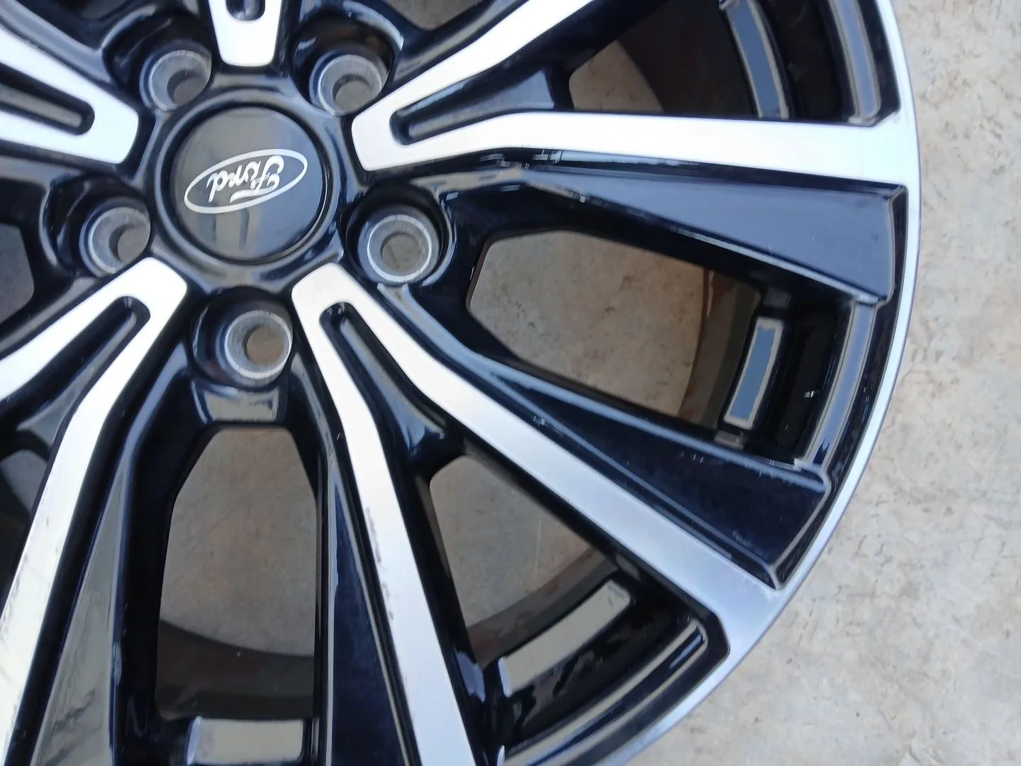 Llanta para Ford Puma (J2K, Cf7)