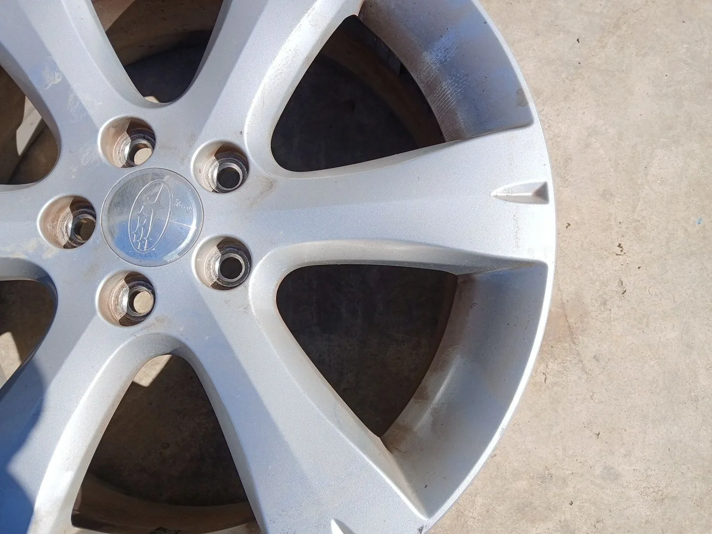 Llanta para Subaru Legacy V Station Wagon (Br)