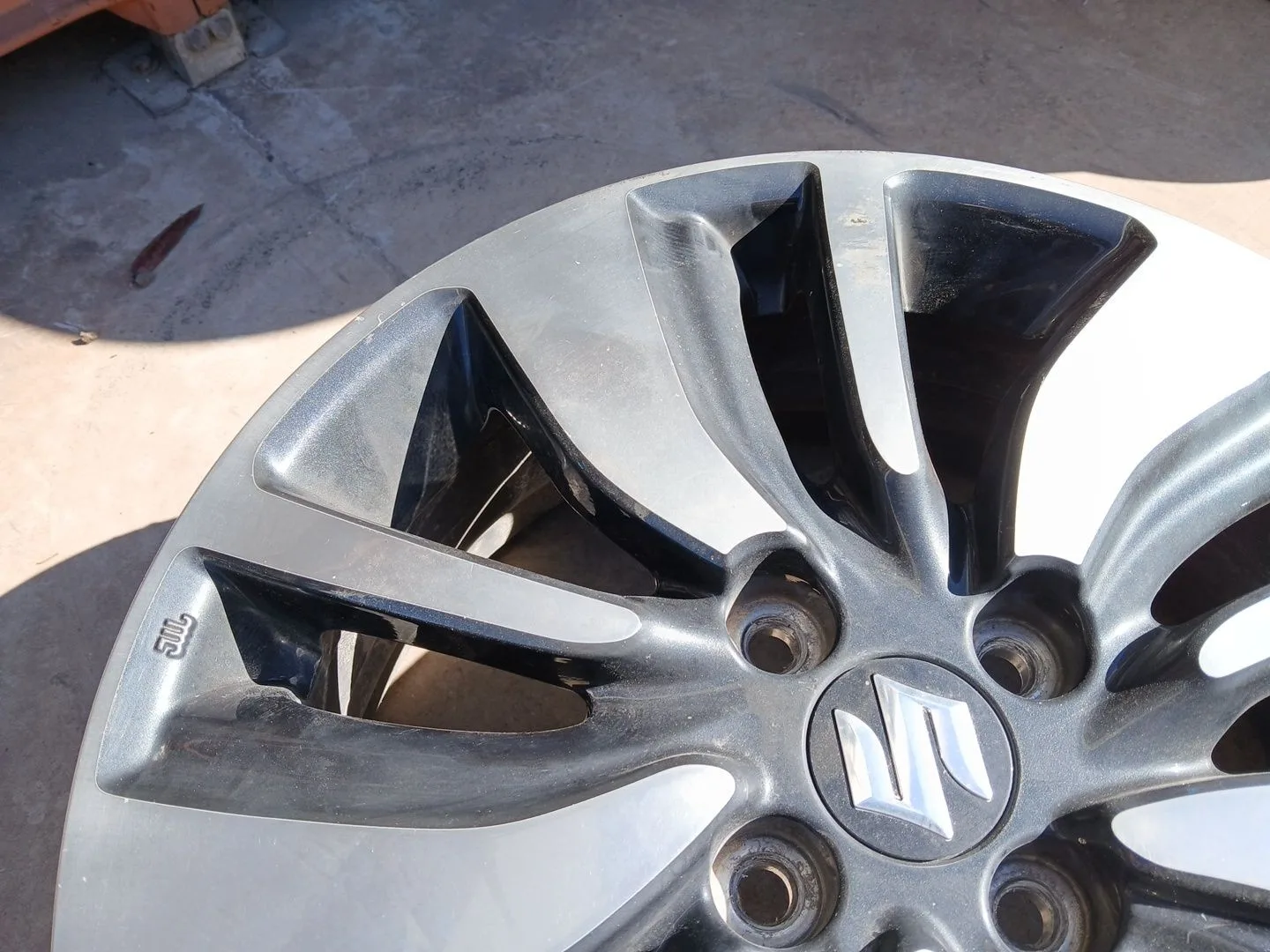 Llanta para Suzuki Swift (Az)