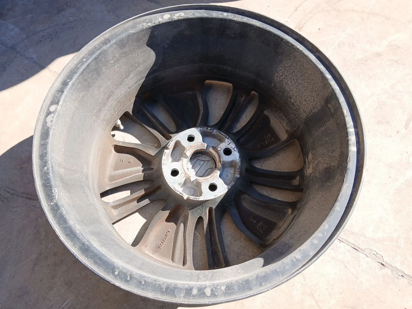 Llanta para Suzuki Swift (Az)
