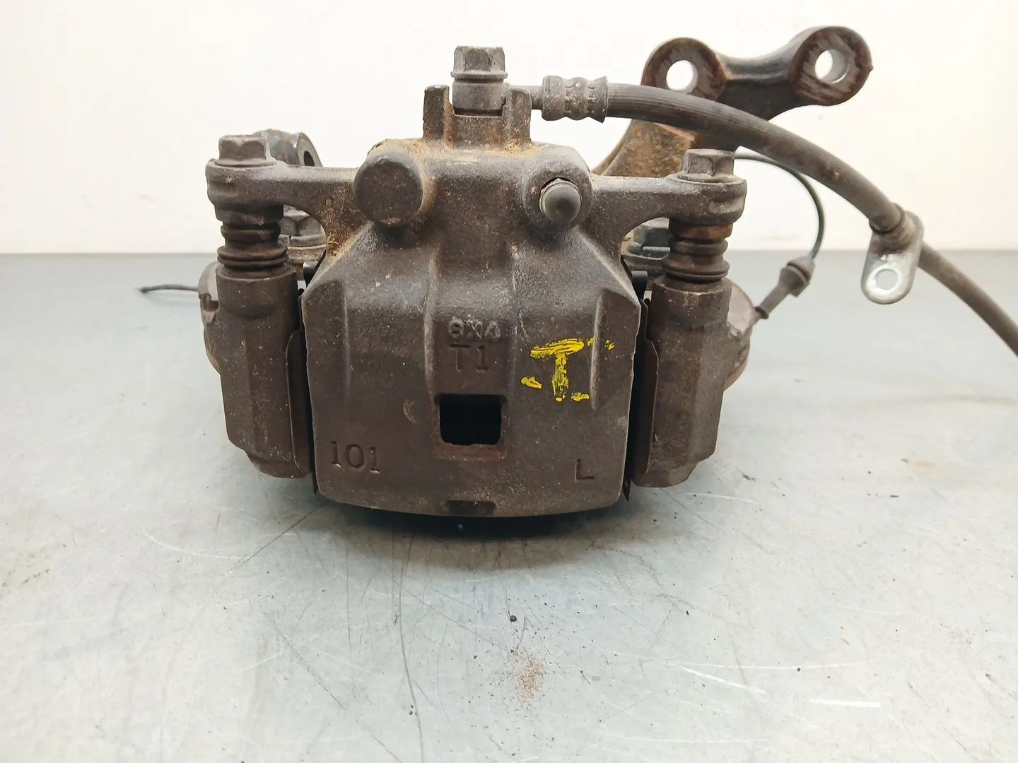 Mangueta Delantera Izquierda para Suzuki Swift (Az)
