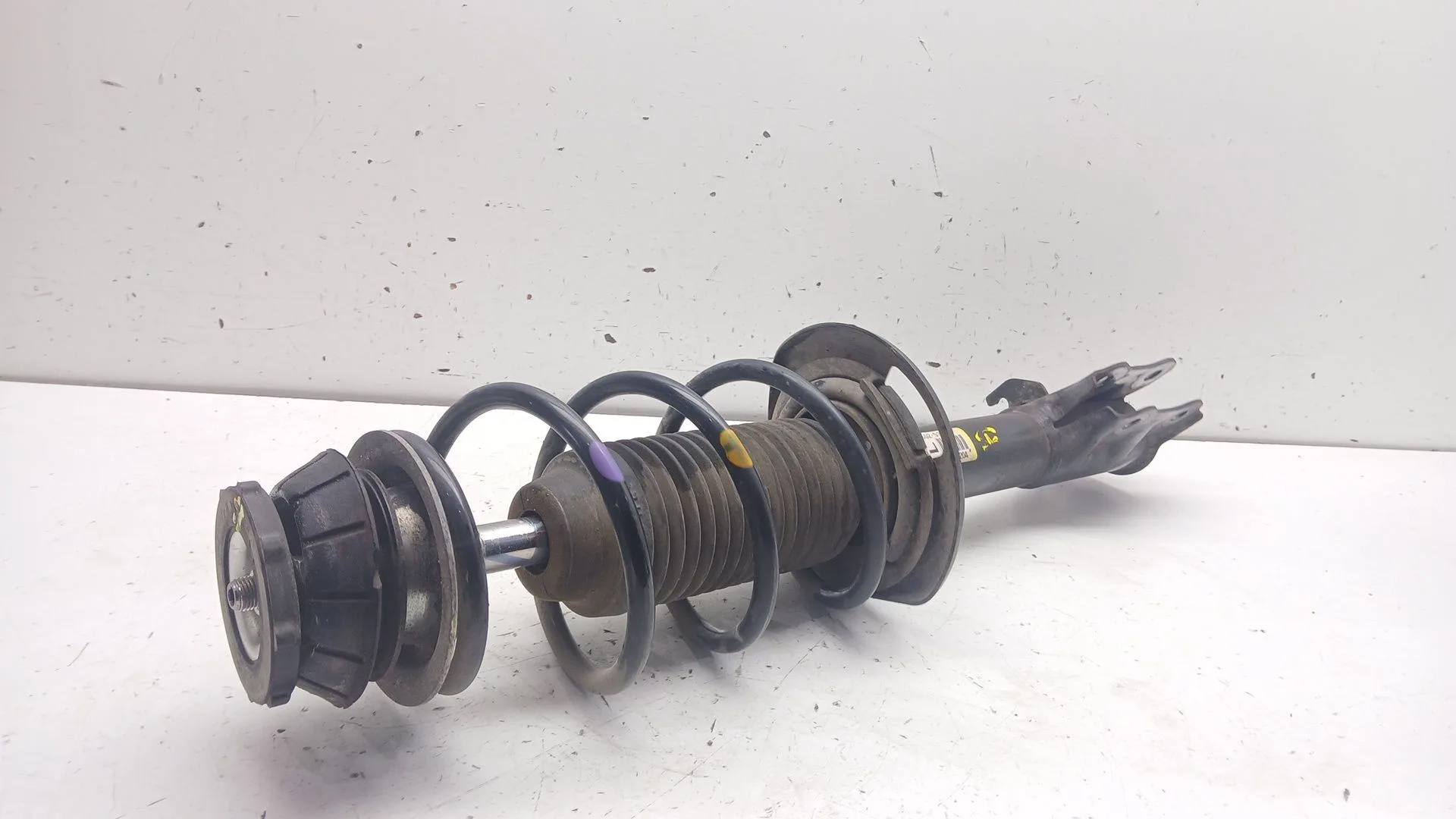 Amortiguador Delantero Izquierdo para Suzuki Swift (Az)