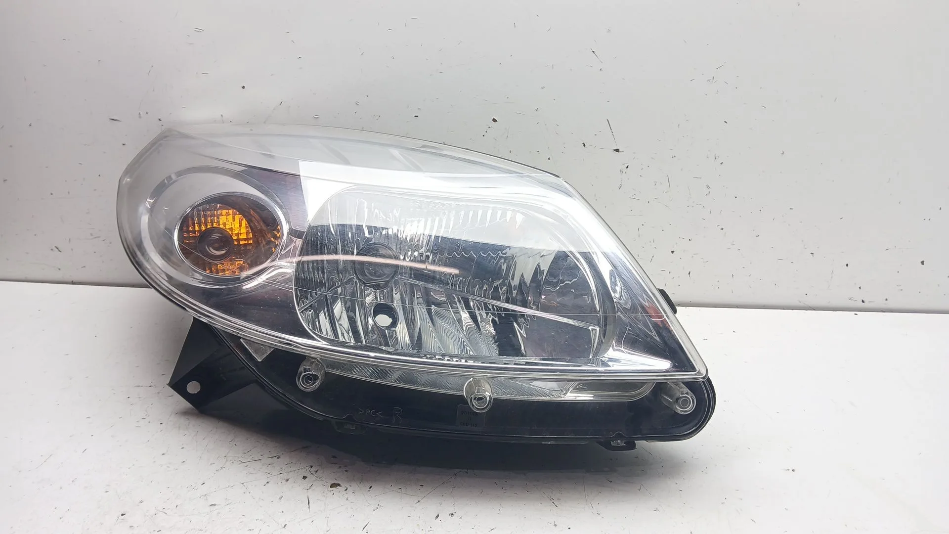 Faro Derecho para Dacia Sandero (Bs_)