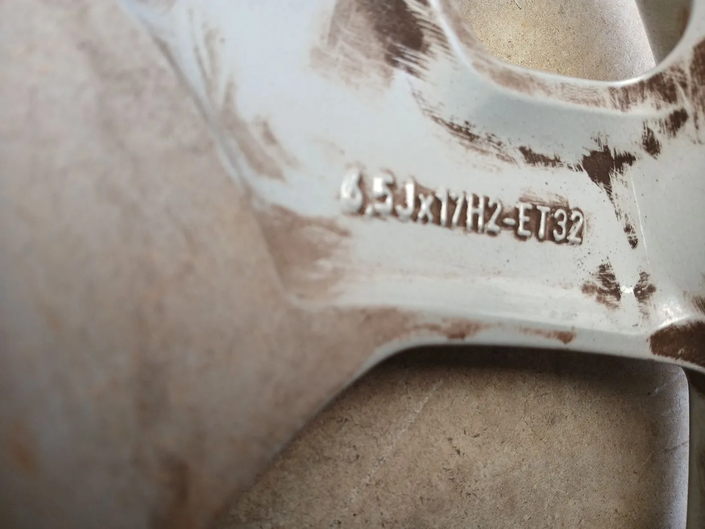 Llanta para Jeep Avenger