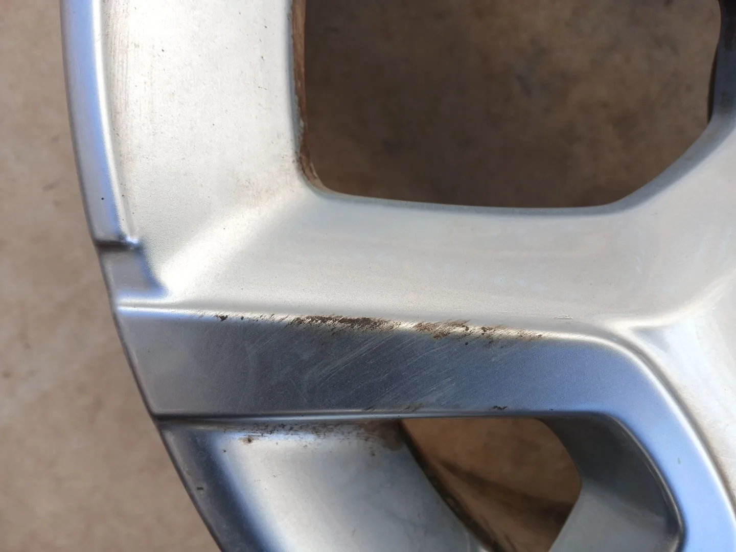 Llanta para Jeep Avenger