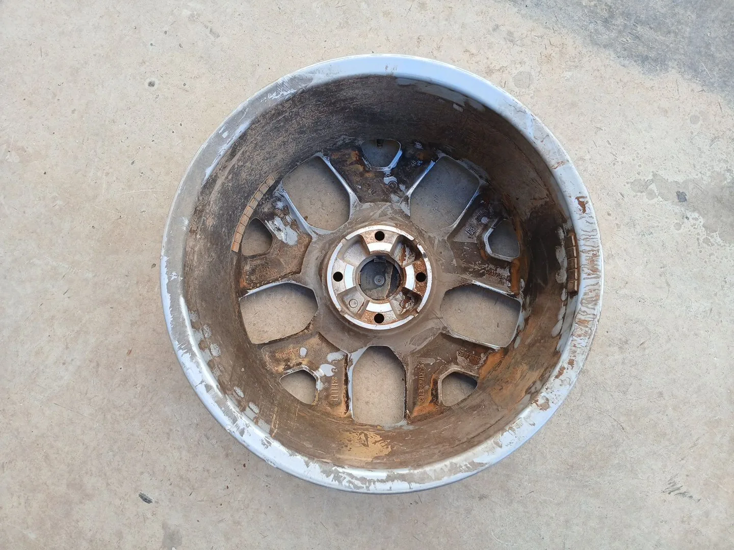 Llanta para Jeep Avenger