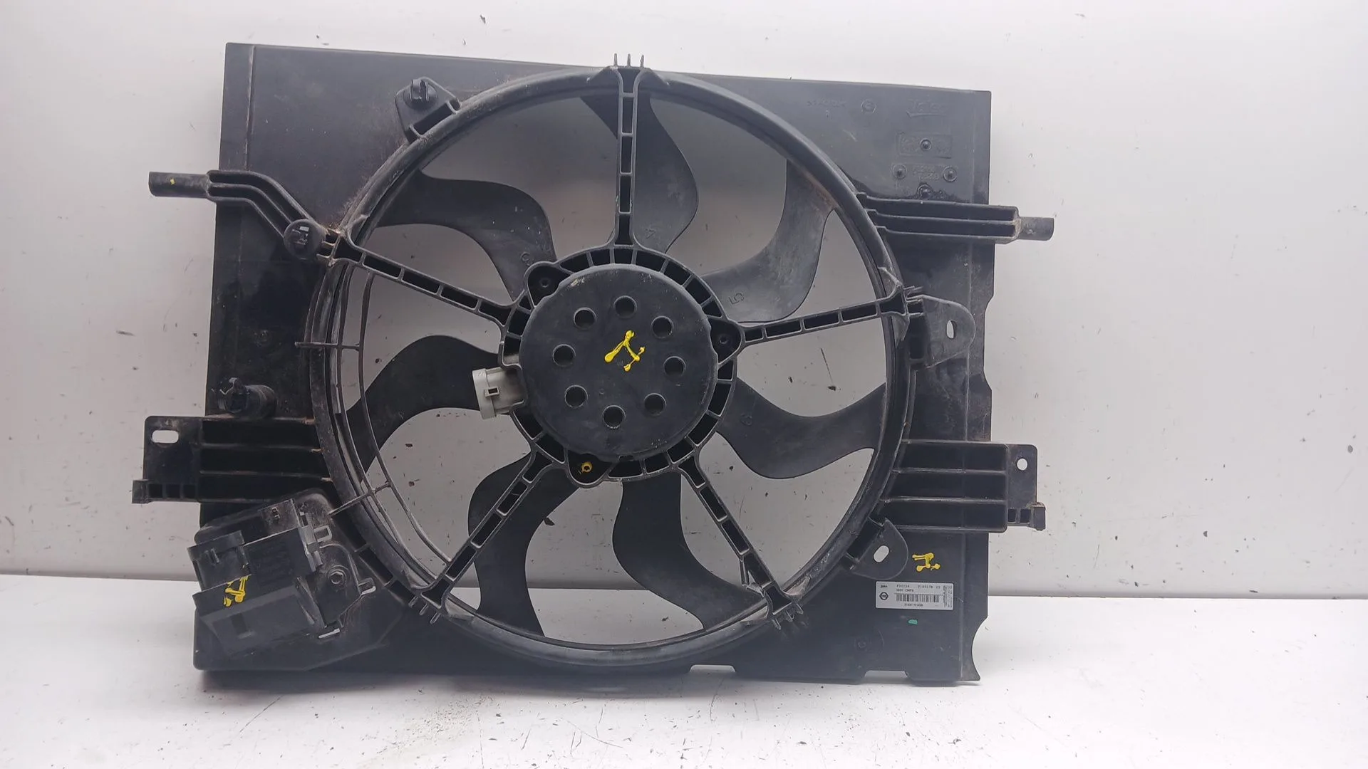 Electroventilador para Nissan Micra V (K14)
