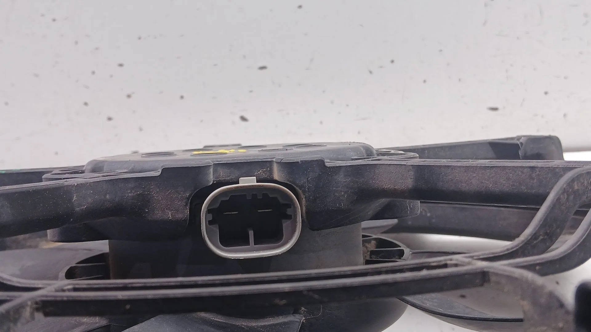 Electroventilador para Nissan Micra V (K14)