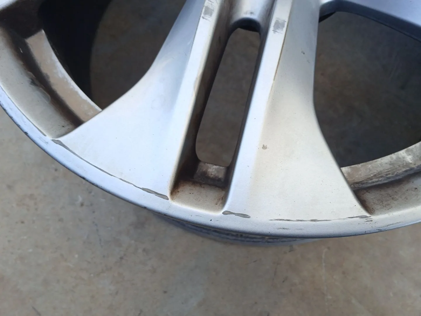 Llanta para Mercedes-Benz Clase E Descapotable (A207)