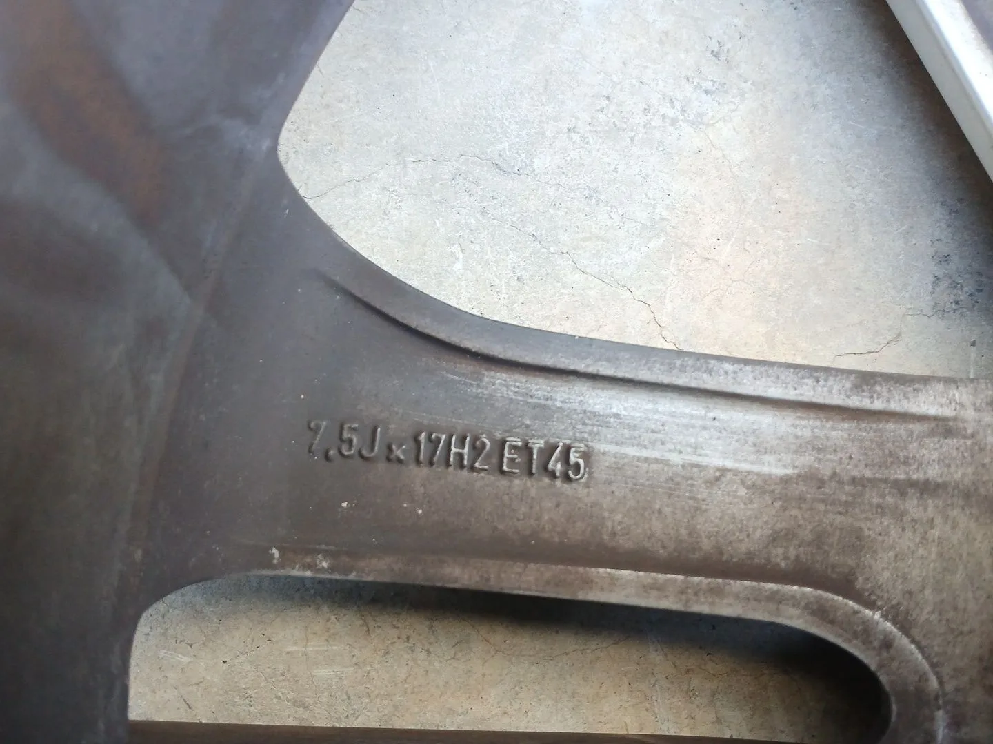 Llanta para Mercedes-Benz Clase E Descapotable (A207)