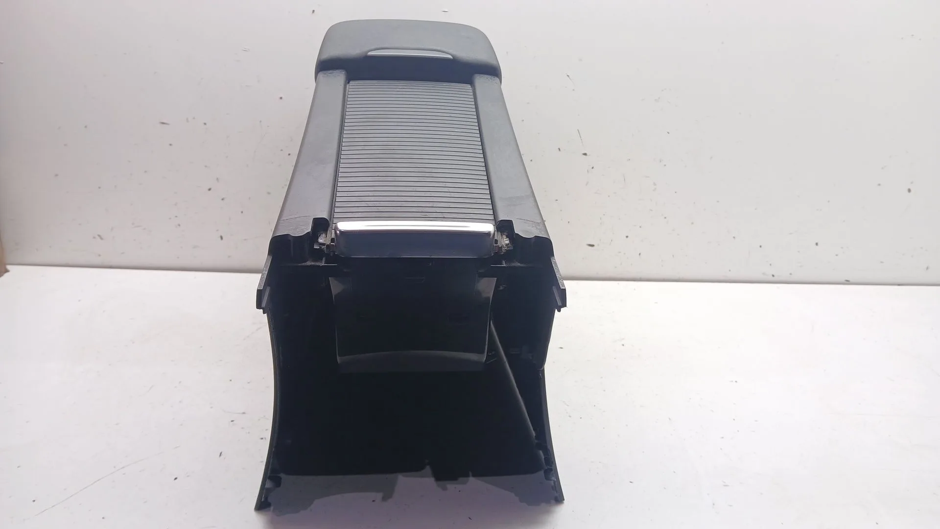 Apoyabrazos Central para Volvo V60 I (155)