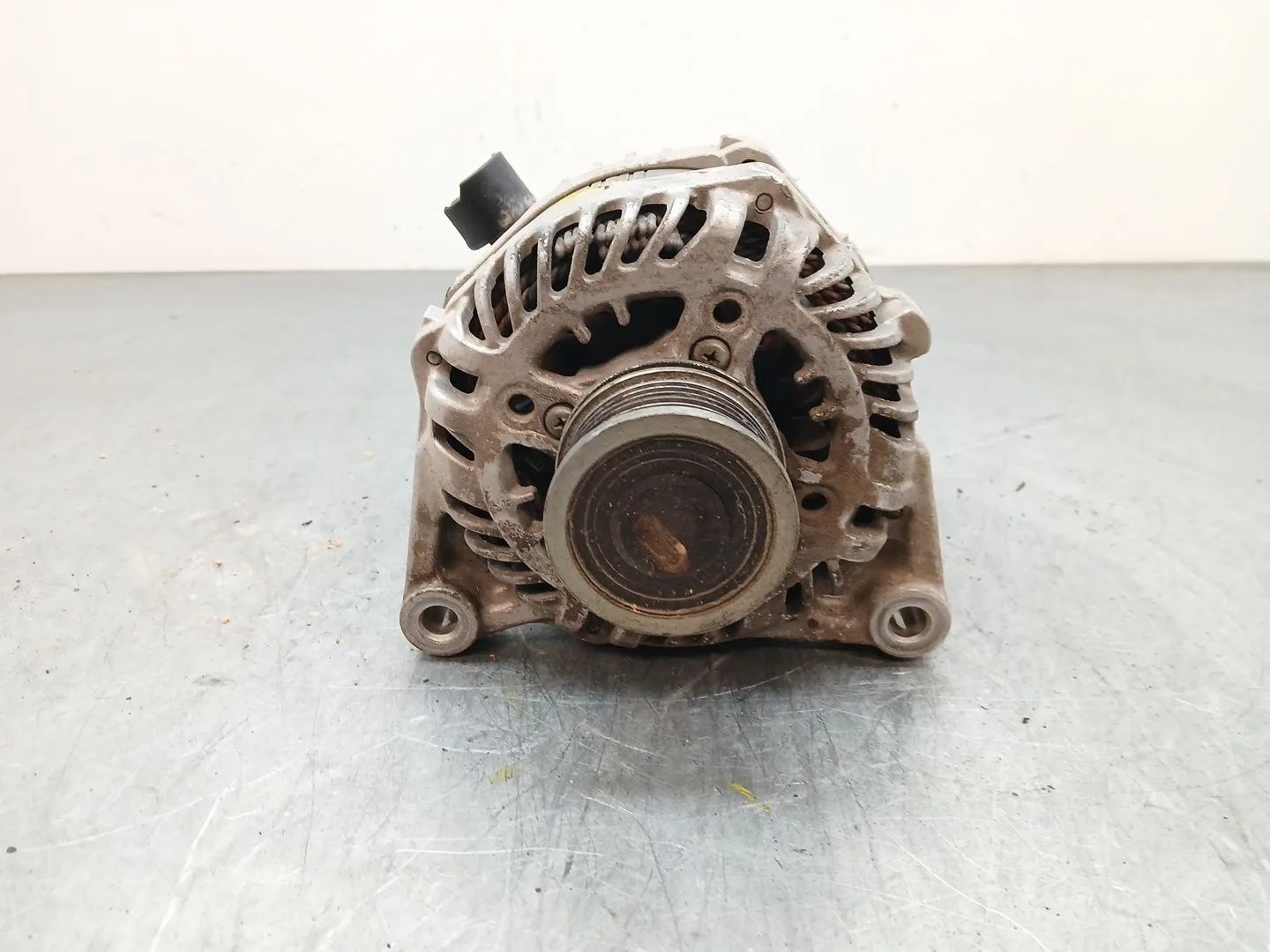 Alternador para Opel Vivaro C Furgoneta (K0)