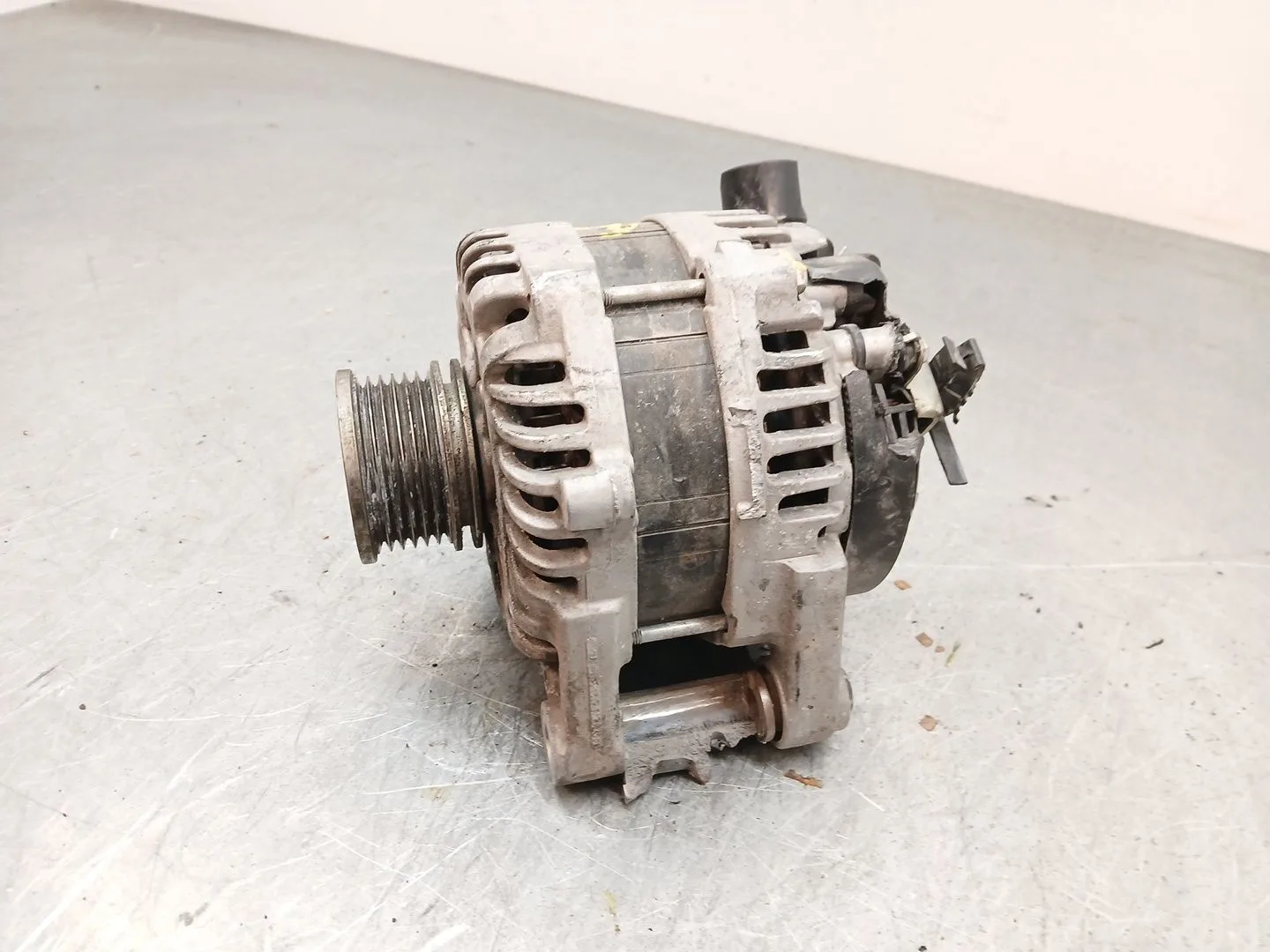 Alternador para Opel Vivaro C Furgoneta (K0)