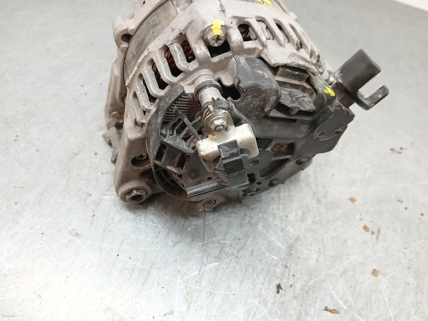 Alternador para Opel Vivaro C Furgoneta (K0)