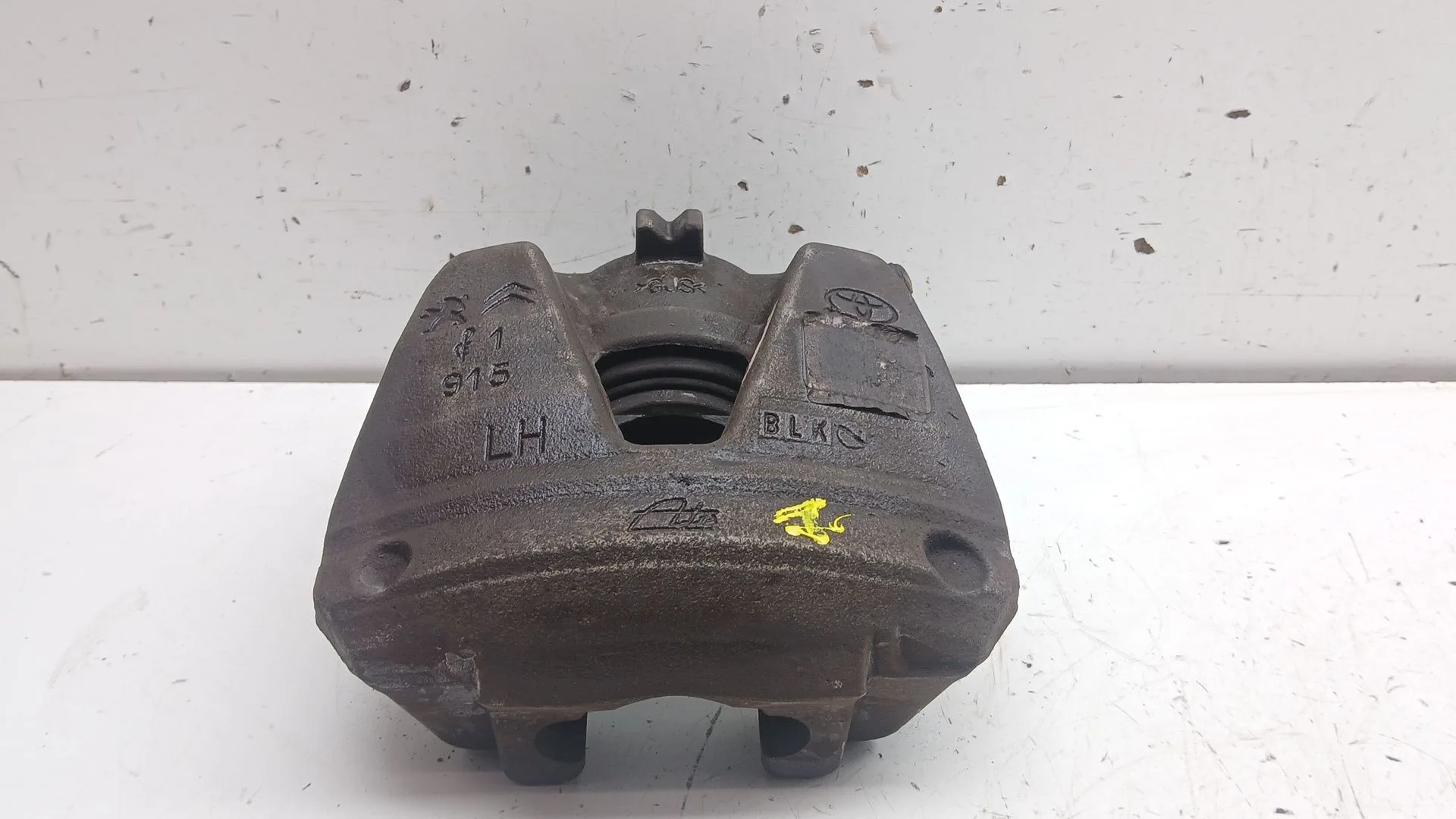 Pinza Freno Delantera Izquierda para Opel Vivaro C Furgoneta (K0)