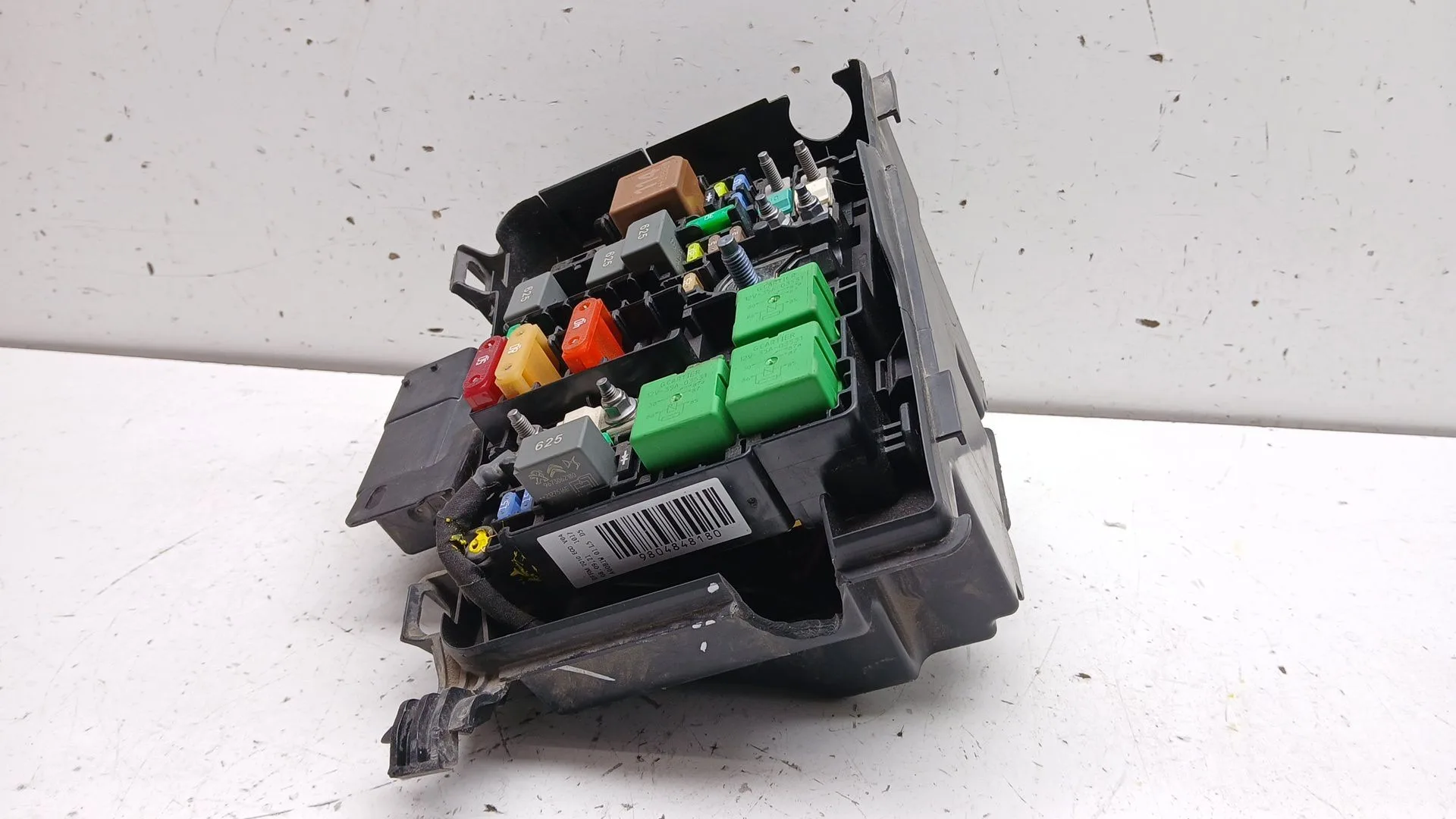 Caja Reles / Fusibles para Opel Vivaro C Furgoneta (K0)