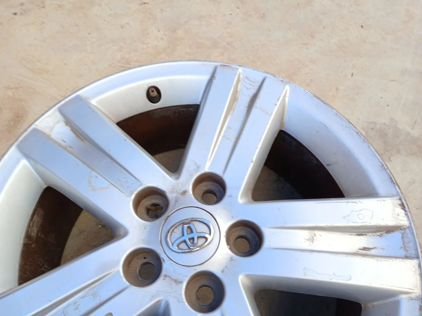 Llanta para Toyota Auris