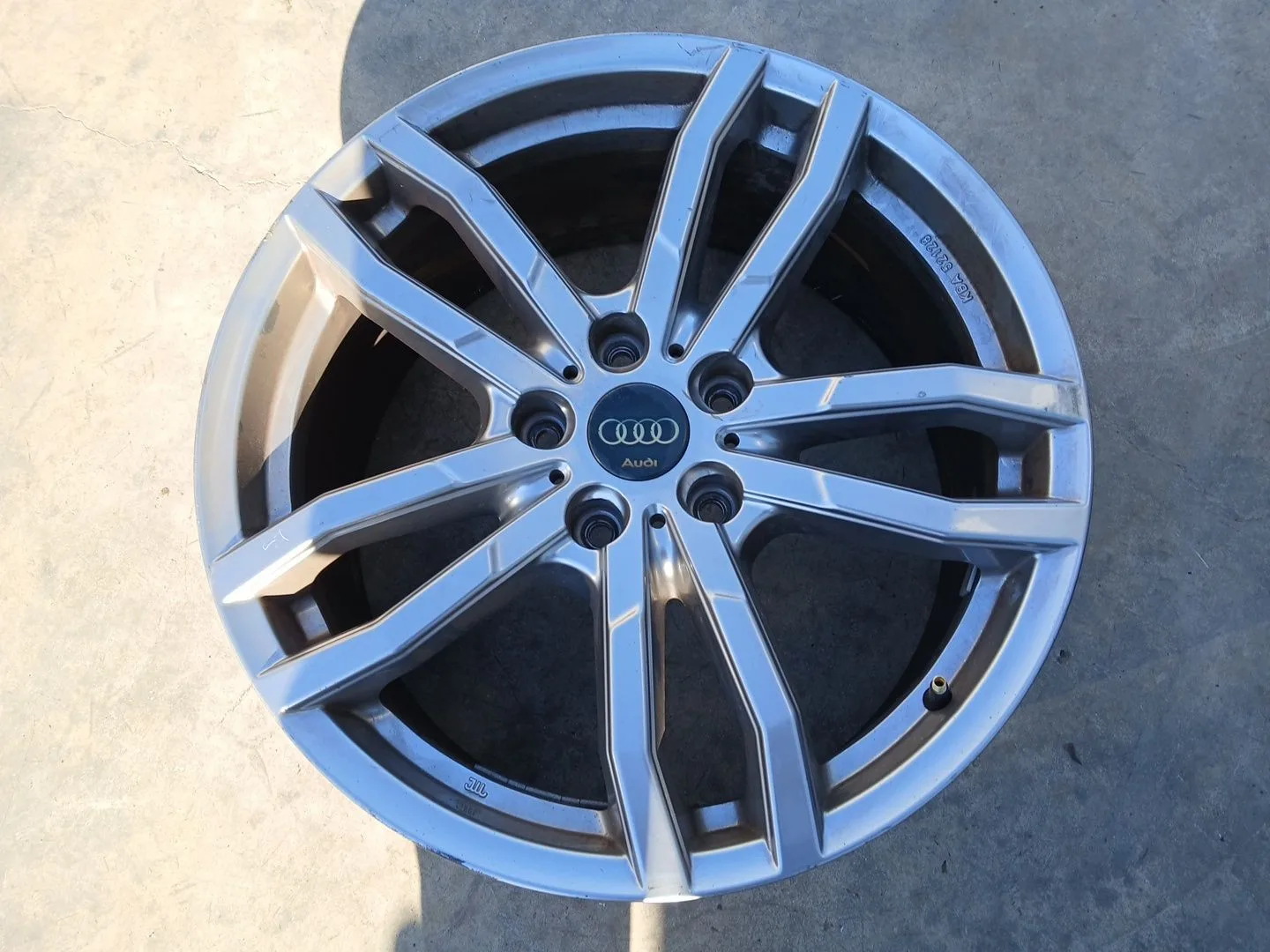 Llanta para Audi Q7 (4Lb)