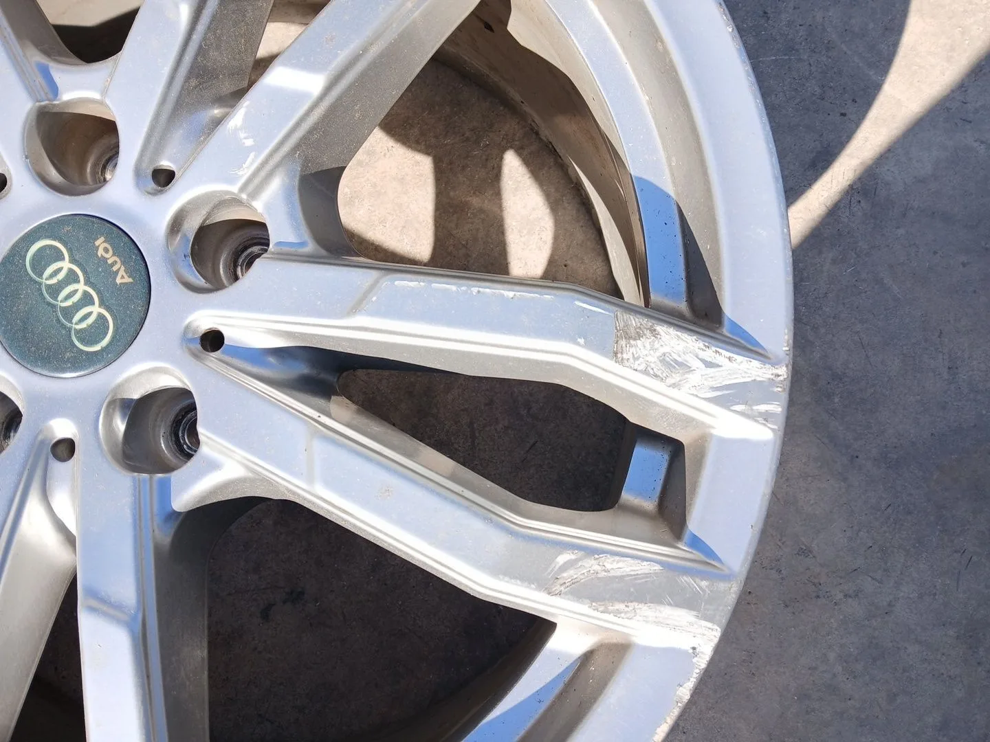 Llanta para Audi Q7 (4Lb)