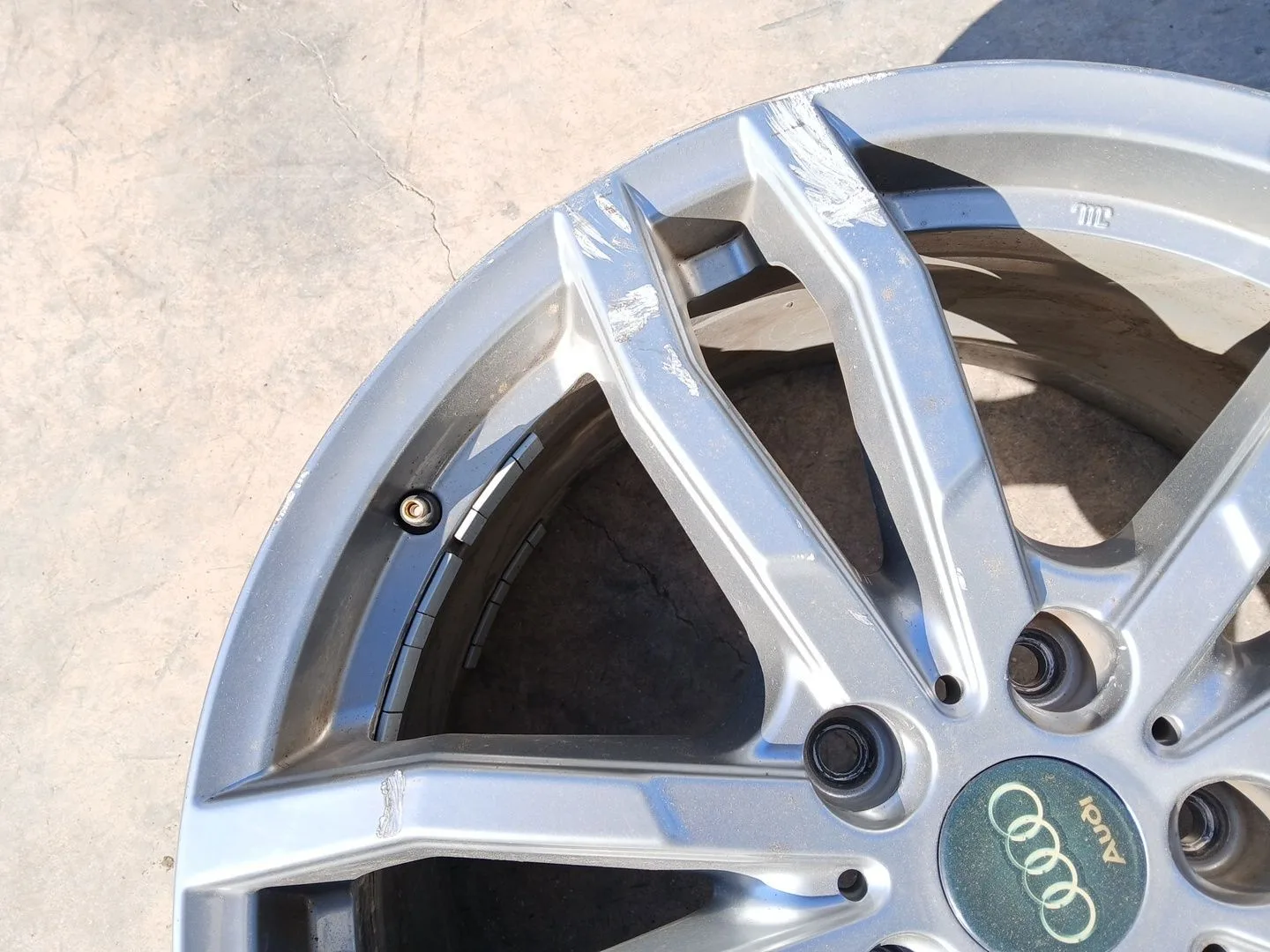Llanta para Audi Q7 (4Lb)