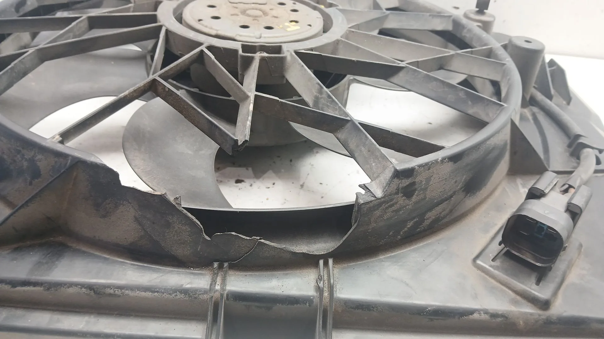 Electroventilador para Bmw 1 (E87)