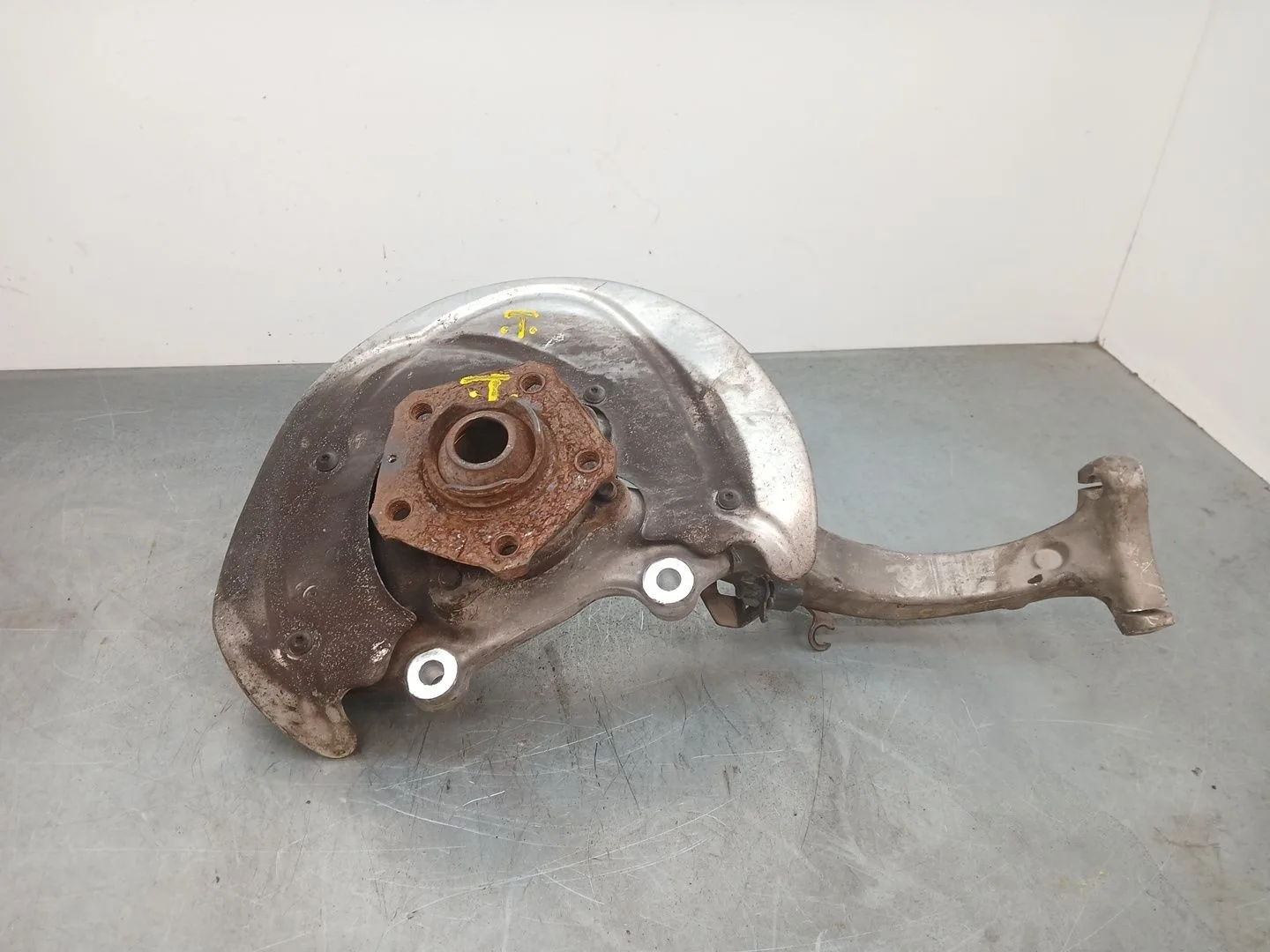 Mangueta Delantera Izquierda para Audi A4 Berlina (8W2)