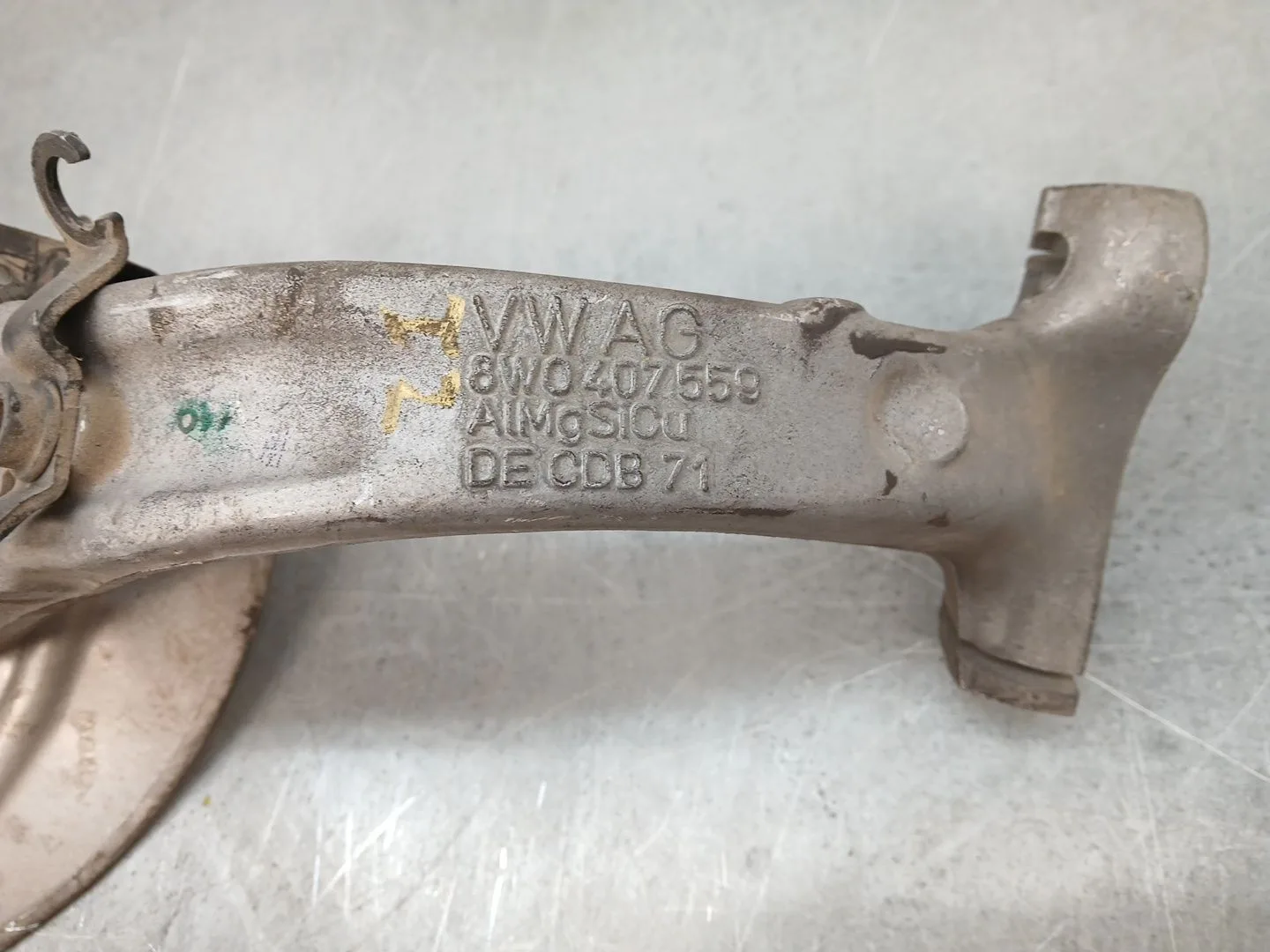 Mangueta Delantera Izquierda para Audi A4 Berlina (8W2)