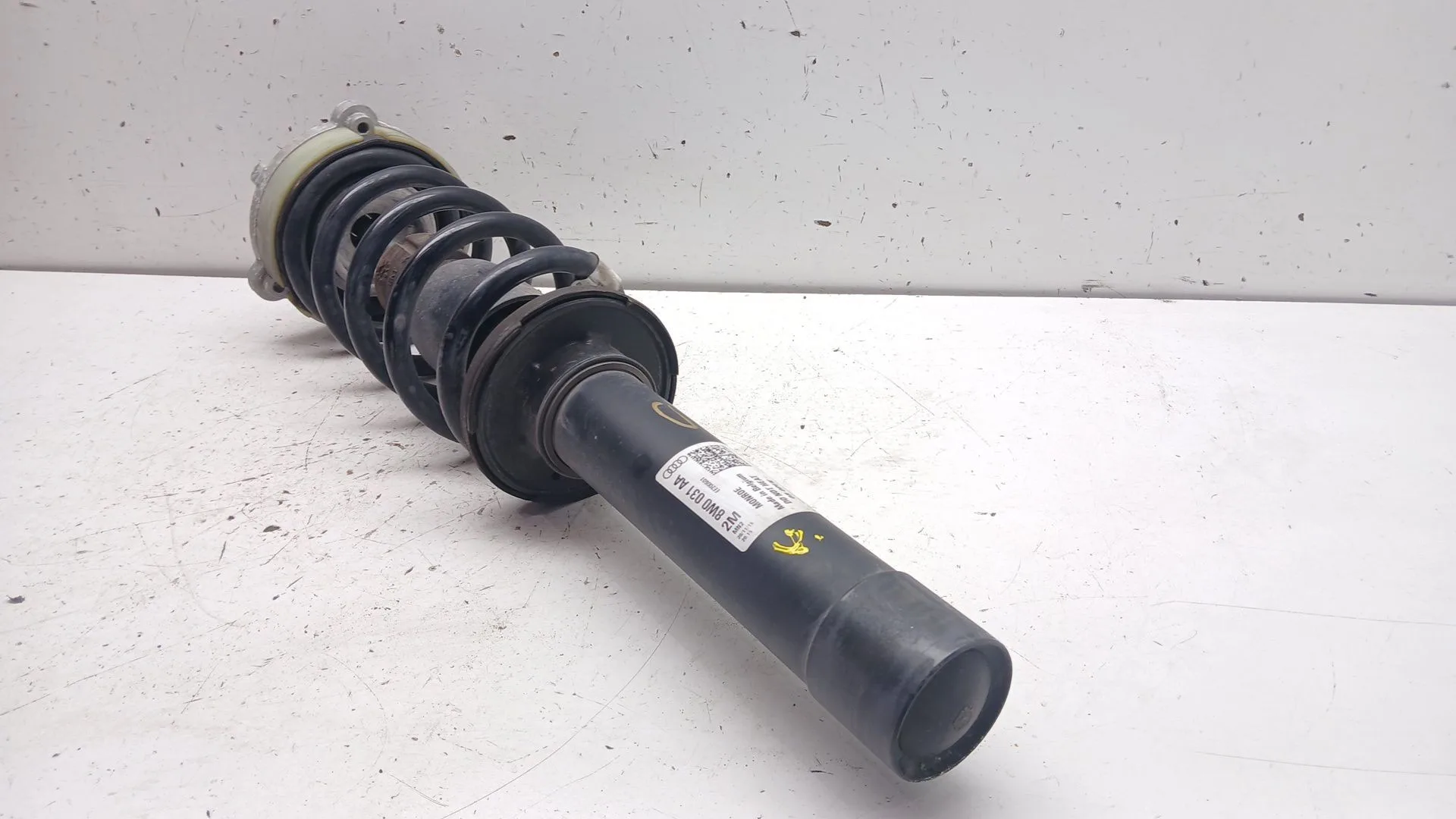 Amortiguador Delantero Derecho para Audi A4 Berlina (8W2)