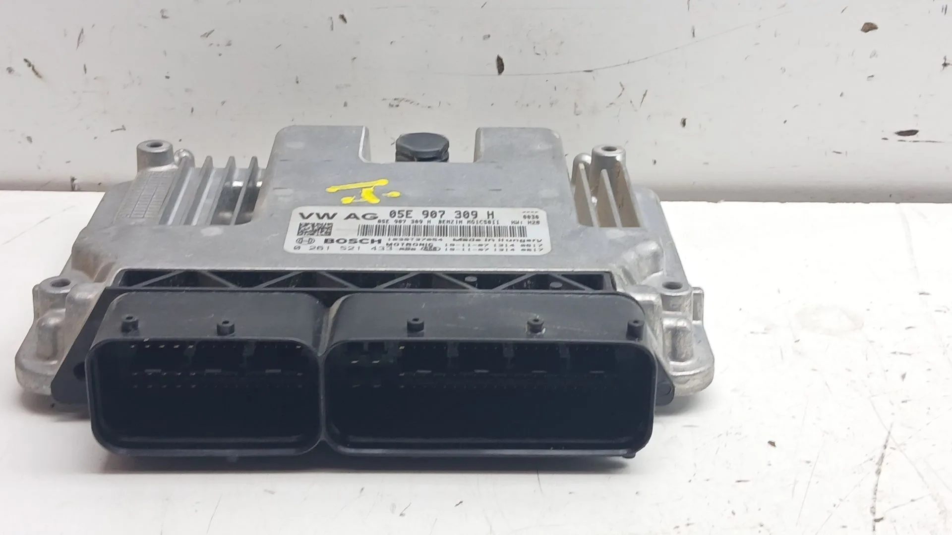 Centralita Motor Uce para Volkswagen Golf Vii Lim. (Bq1)