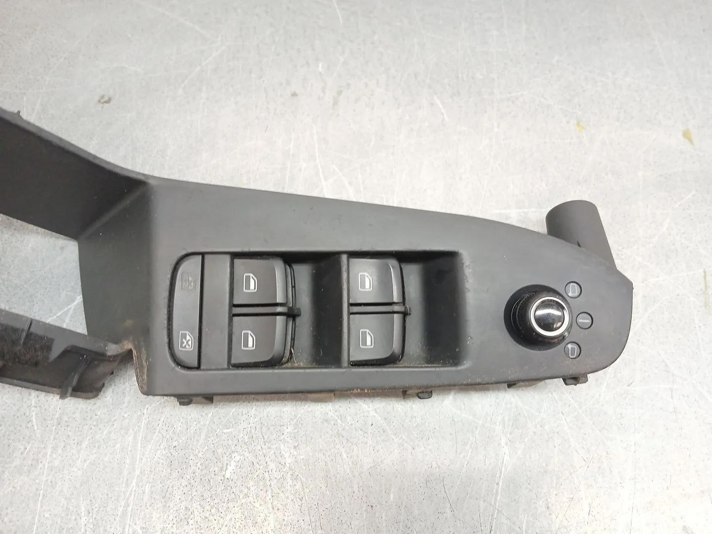 Mando Elevalunas Delantero Izquierdo para Audi A4 B8 Avant (8K5)