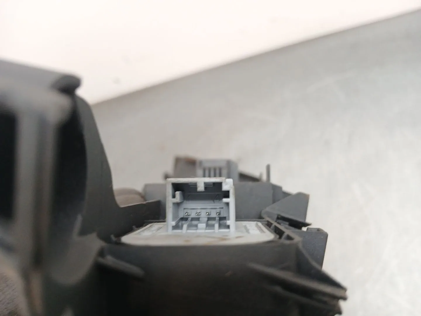 Mando Elevalunas Delantero Izquierdo para Audi A4 B8 Avant (8K5)