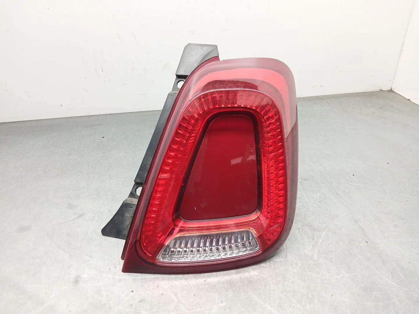 Piloto Trasero Derecho para Fiat 500 (312_)