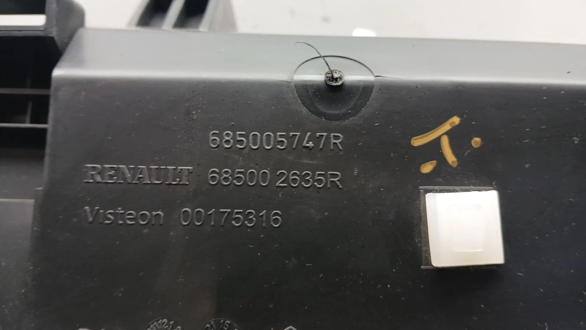 Guantera para Renault Kadjar (Ha_, Hl_)