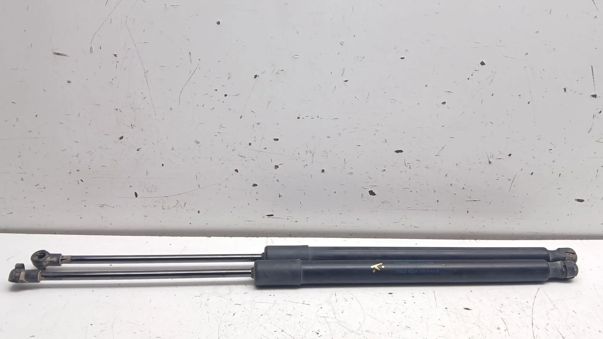 Amortiguadores Maletero / Porton para Volkswagen Golf Vii Lim. (Bq1)