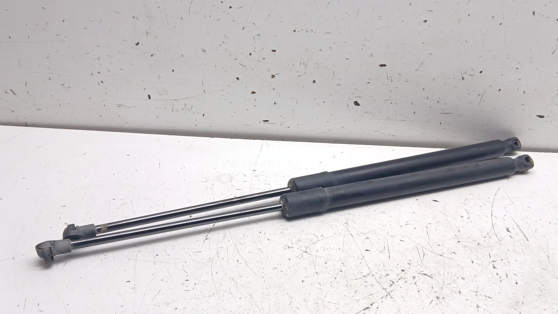 Amortiguadores Maletero / Porton para Volkswagen Golf Vii Lim. (Bq1)