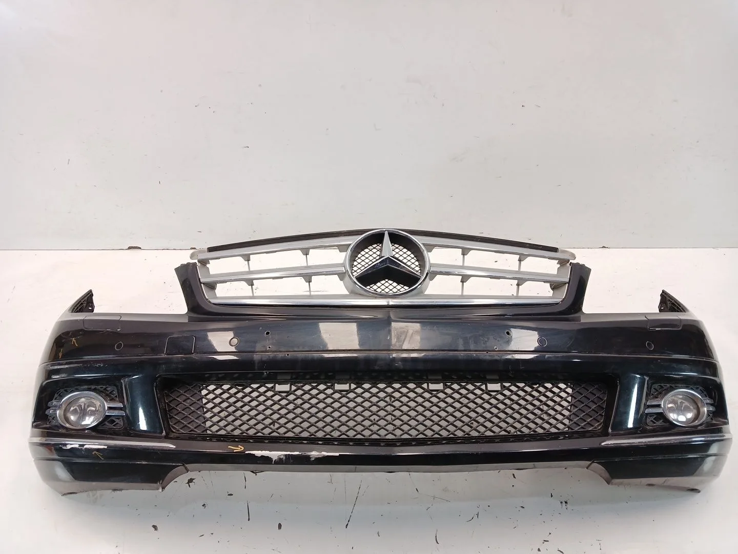 Paragolpes Delantero para Mercedes-Benz Clase C (W204)