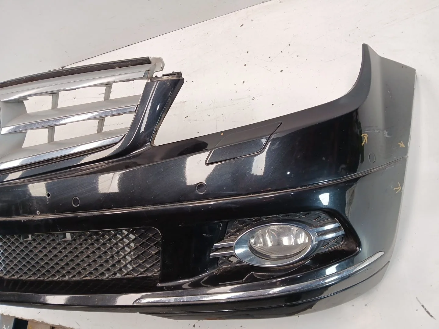 Paragolpes Delantero para Mercedes-Benz Clase C (W204)