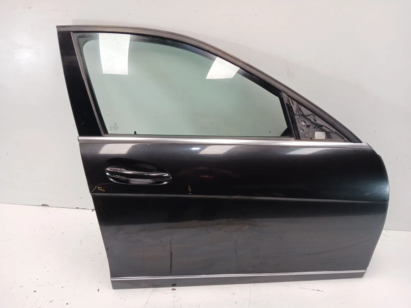 Puerta Delantera Derecha para Mercedes-Benz Clase C (W204)