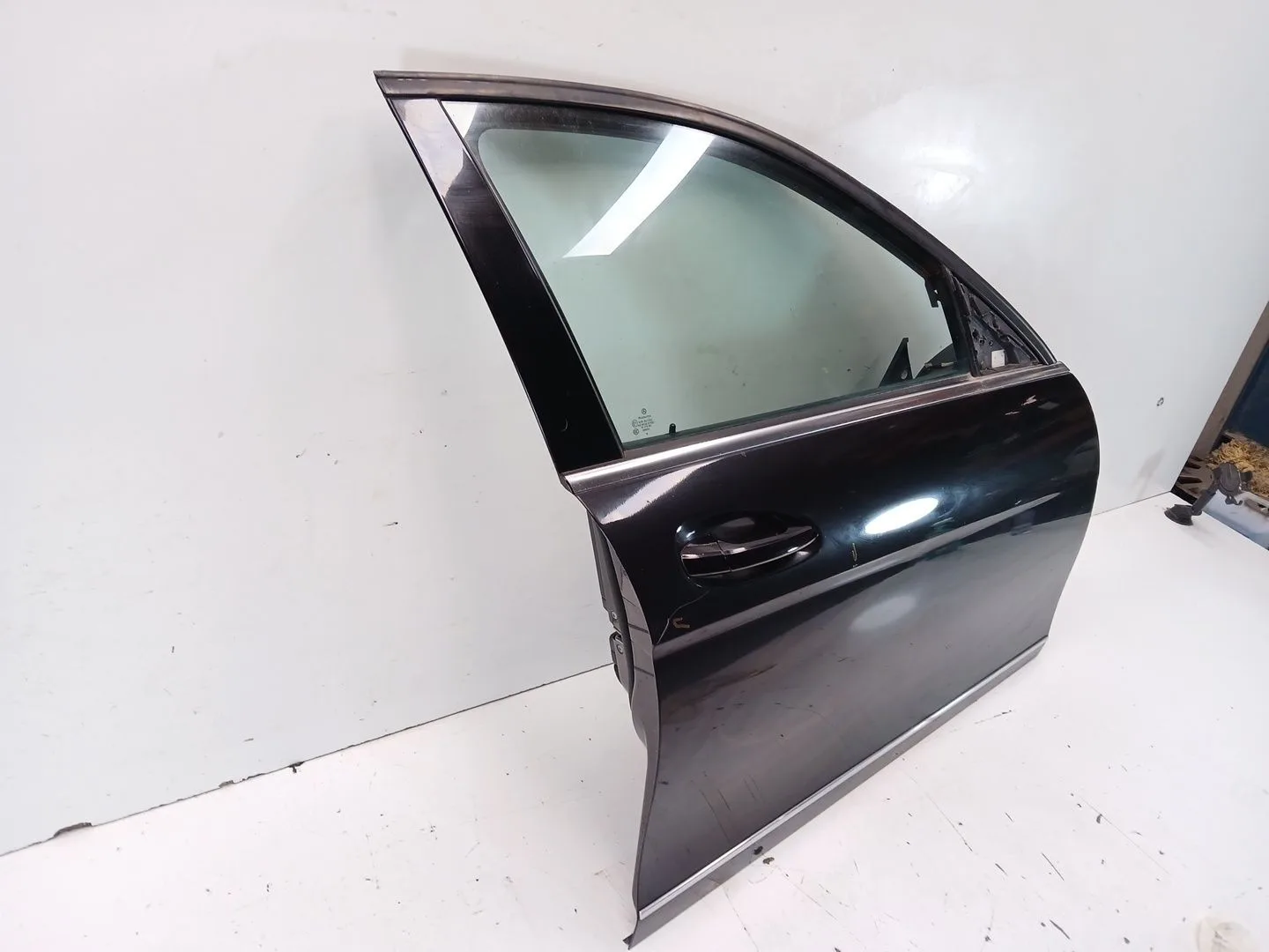 Puerta Delantera Derecha para Mercedes-Benz Clase C (W204)